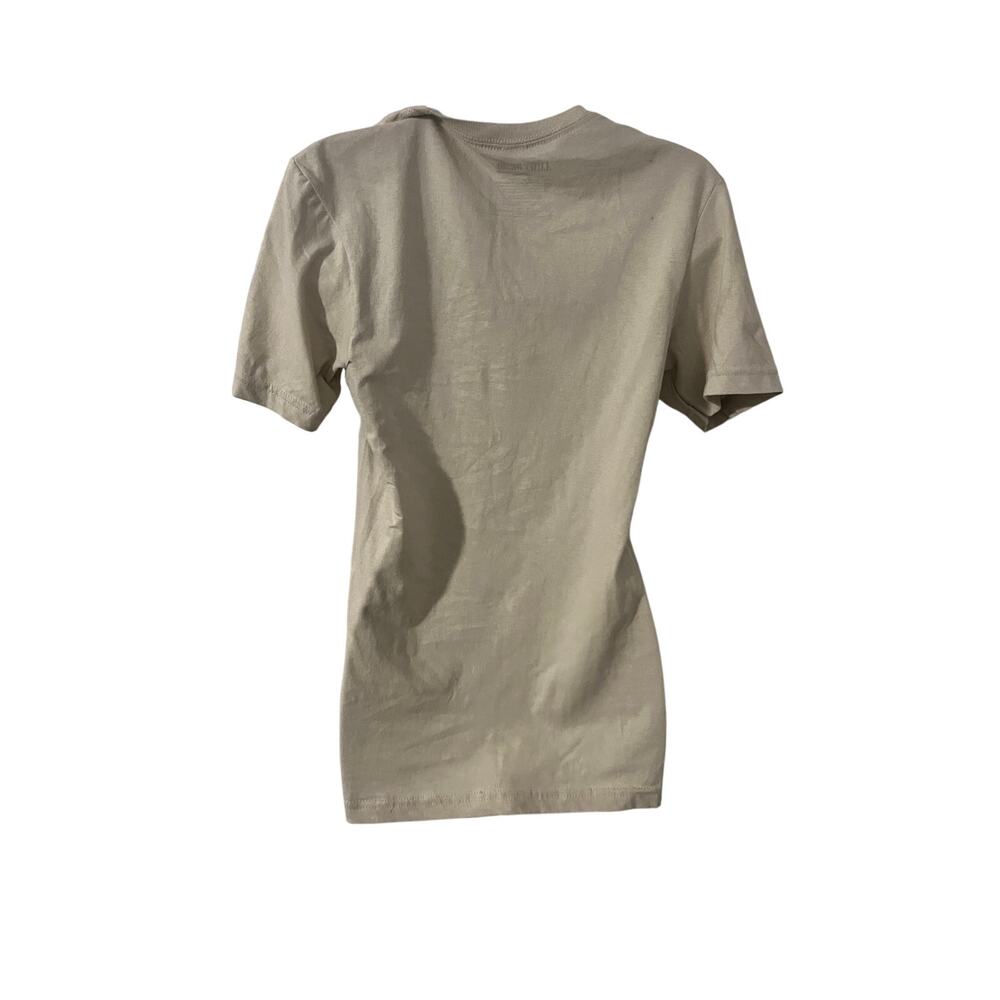 Lainey Wilson Graphic T-Shirt (NWOT) size XS - Picture 4 of 5